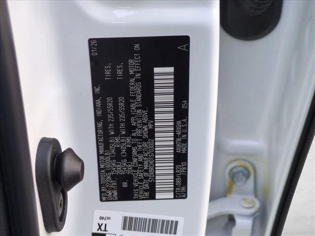 new 2026 Toyota Highlander Hybrid car, priced at $54,807