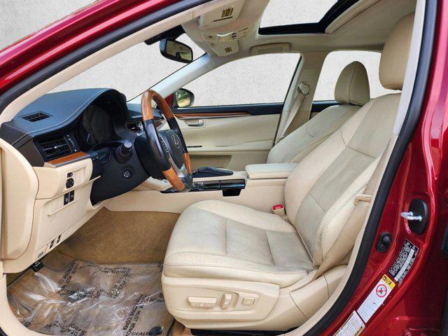 used 2015 Lexus ES 300h car, priced at $15,582