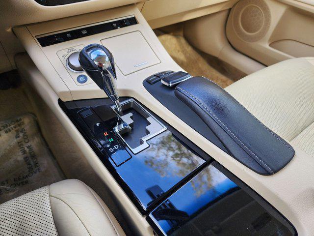 used 2015 Lexus ES 300h car, priced at $15,995