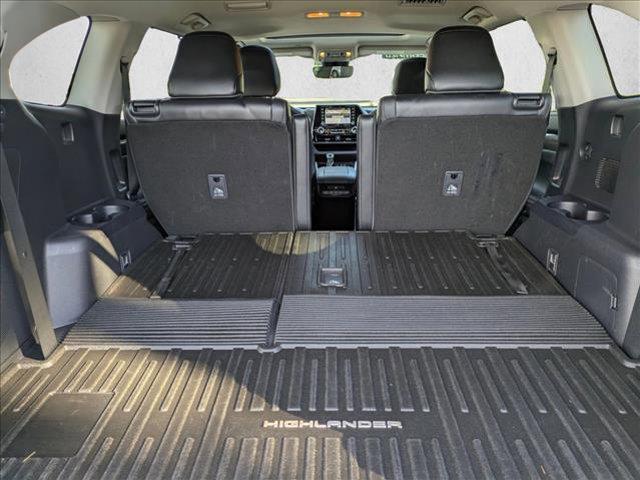 used 2021 Toyota Highlander car, priced at $33,985