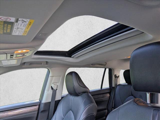 used 2021 Toyota Highlander car, priced at $33,985