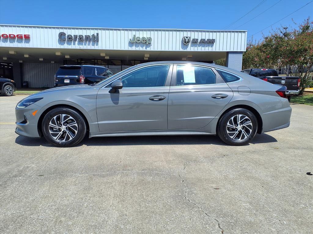 used 2023 Hyundai Sonata Hybrid car, priced at $24,900