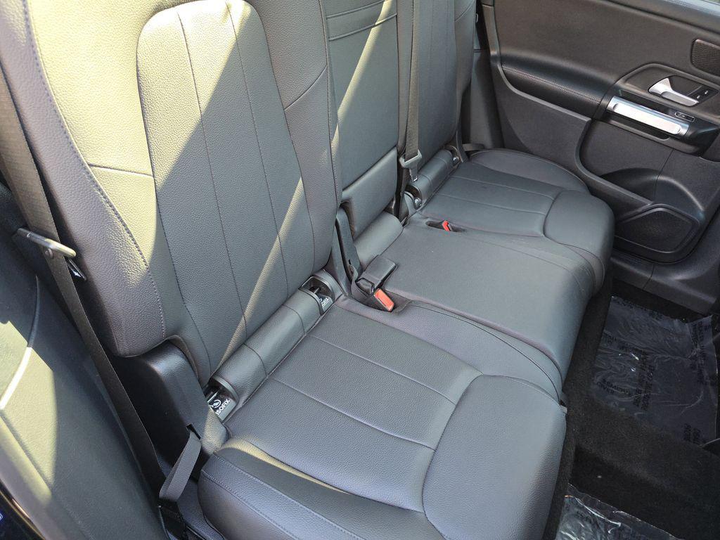 used 2024 Mercedes-Benz GLB 250 car, priced at $31,398