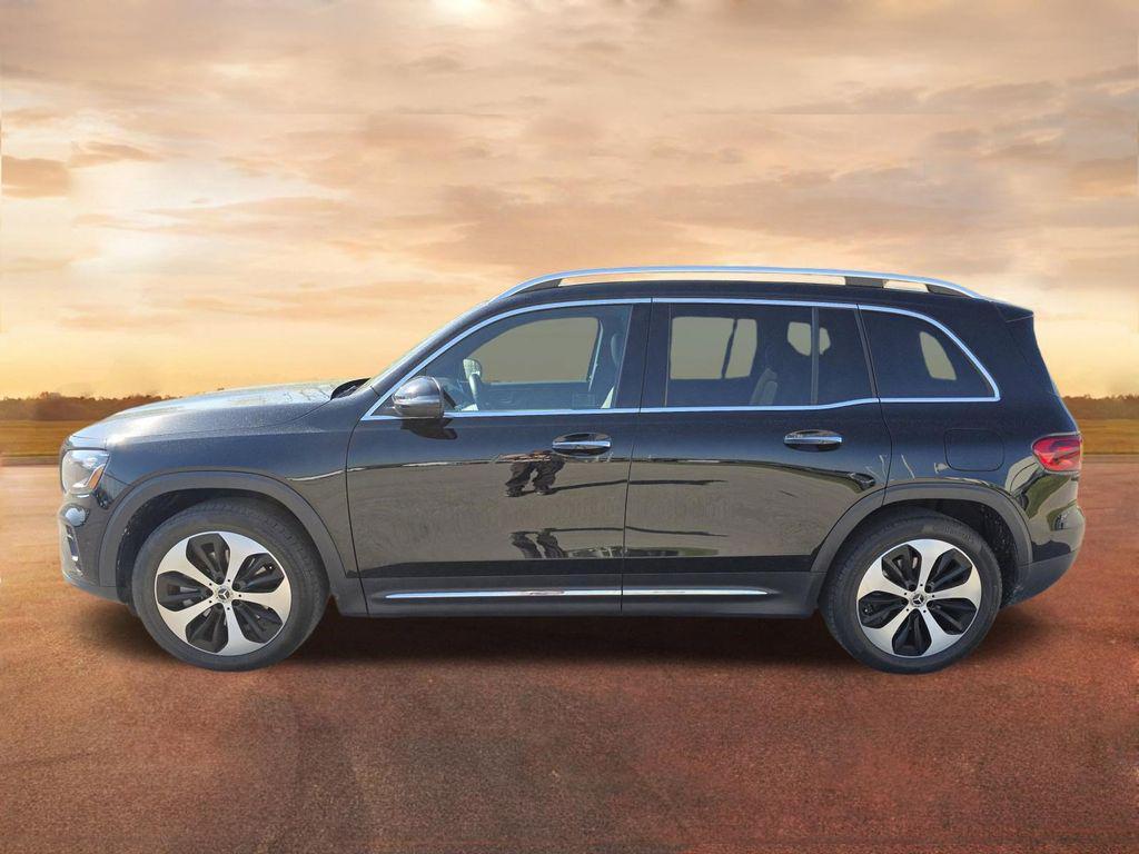 used 2024 Mercedes-Benz GLB 250 car, priced at $31,398