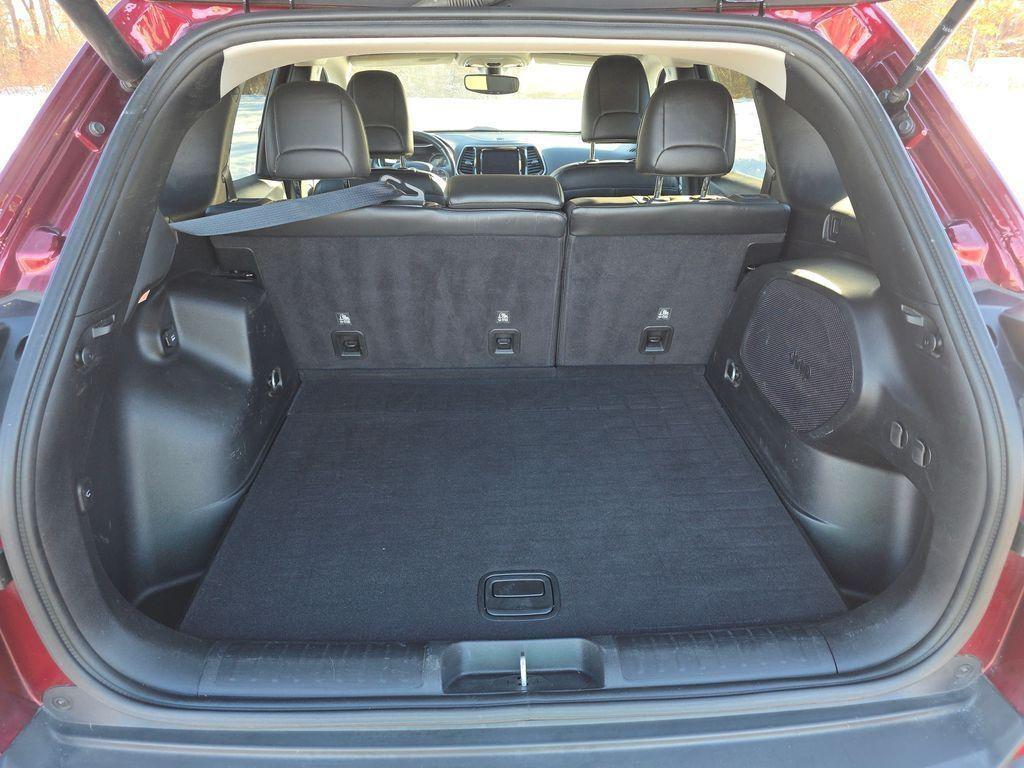 used 2019 Jeep Cherokee car, priced at $16,800