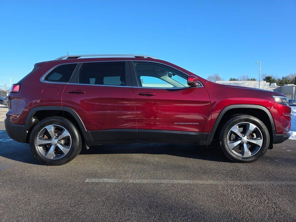 used 2019 Jeep Cherokee car, priced at $16,800