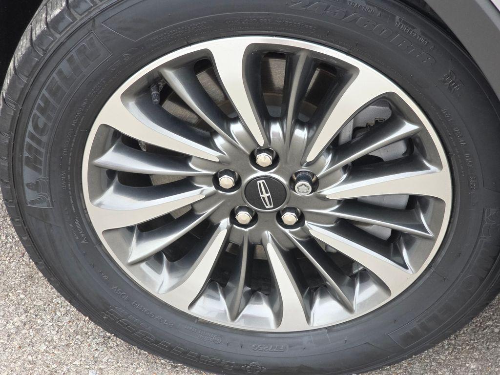 used 2022 Lincoln Nautilus car, priced at $28,500