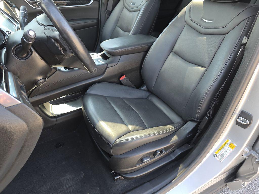 used 2020 Cadillac XT6 car, priced at $19,898