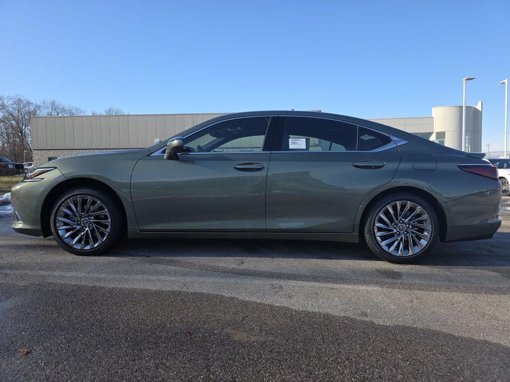 new 2025 Lexus ES 350 car, priced at $54,465