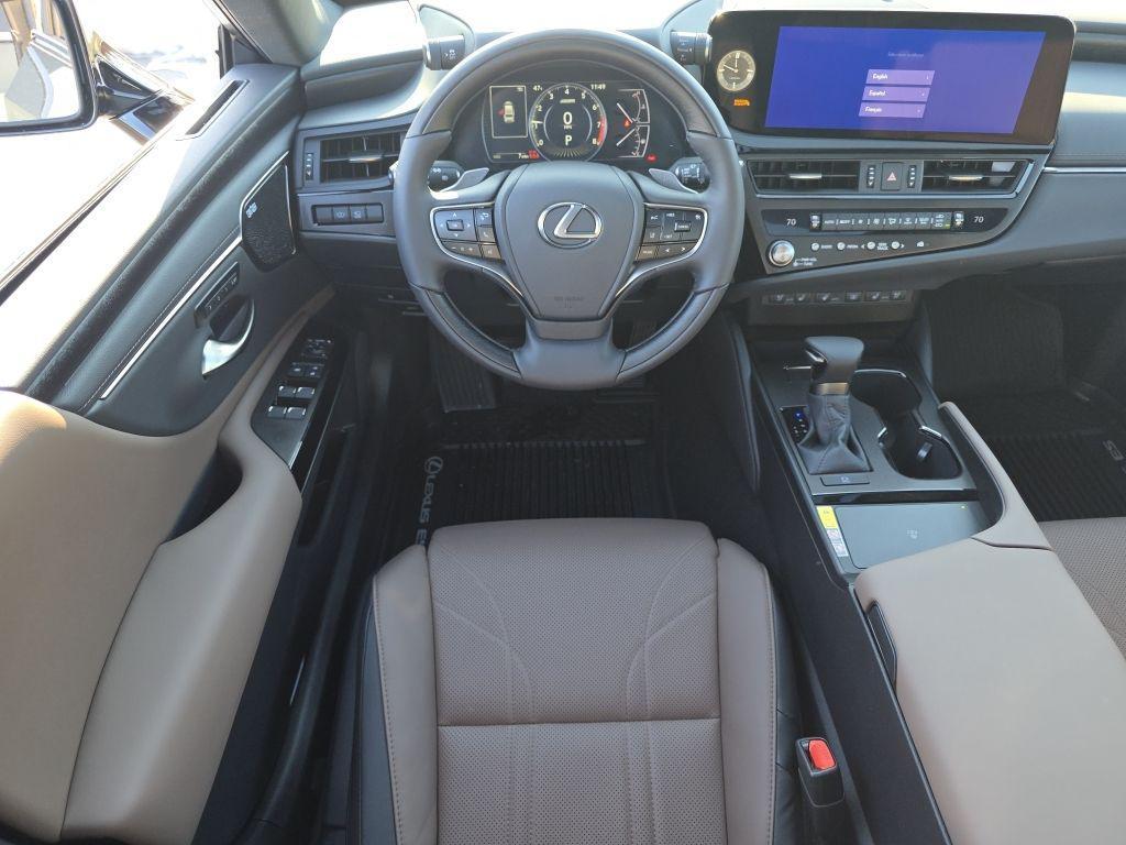 new 2025 Lexus ES 350 car, priced at $54,465