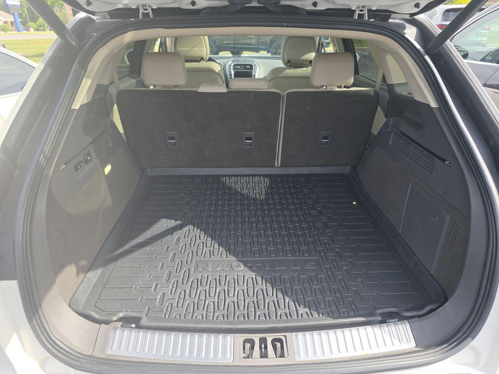 used 2020 Lincoln Nautilus car, priced at $26,500