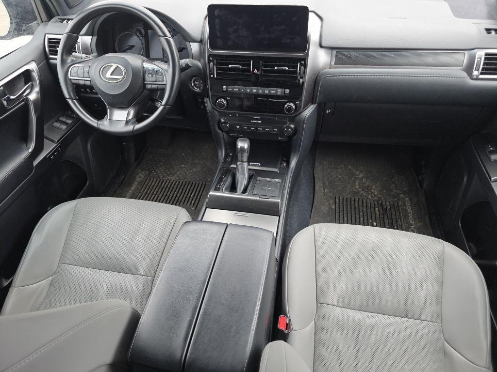 used 2023 Lexus GX 460 car, priced at $39,000