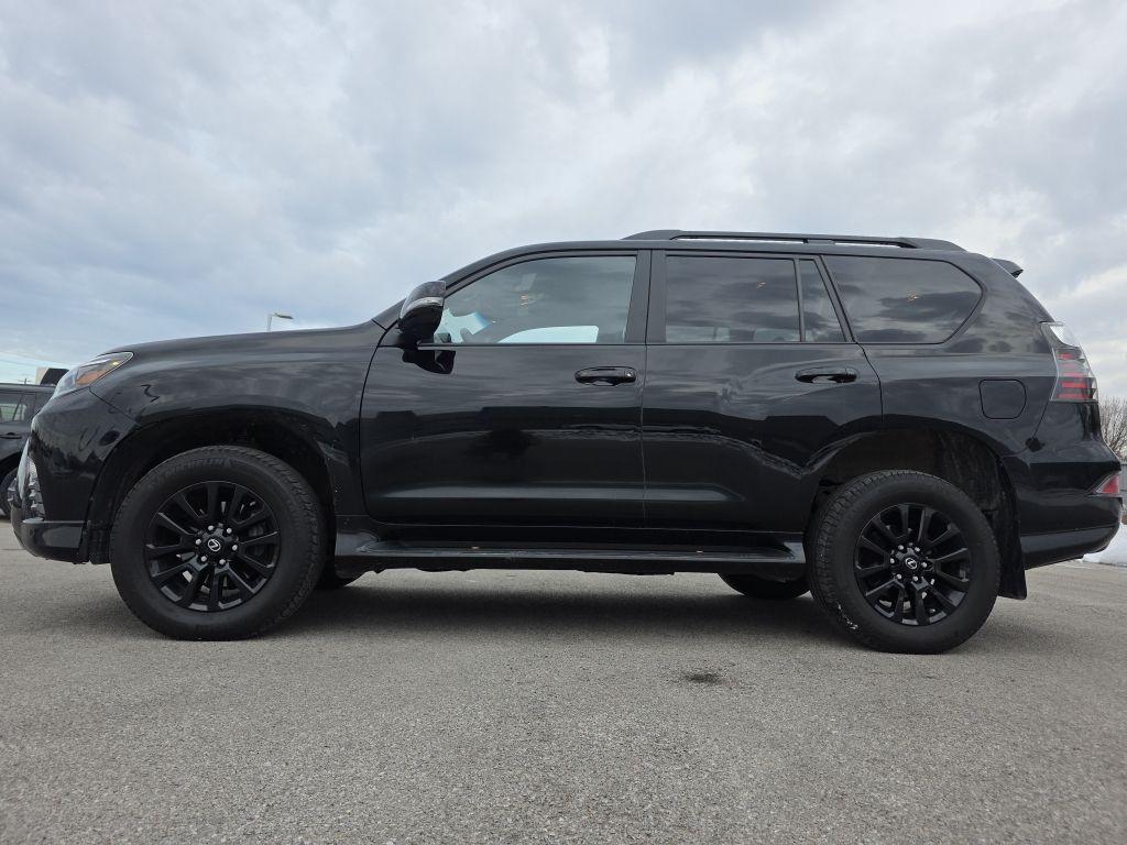 used 2023 Lexus GX 460 car, priced at $39,000