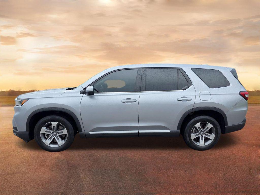 used 2023 Honda Pilot car, priced at $34,898