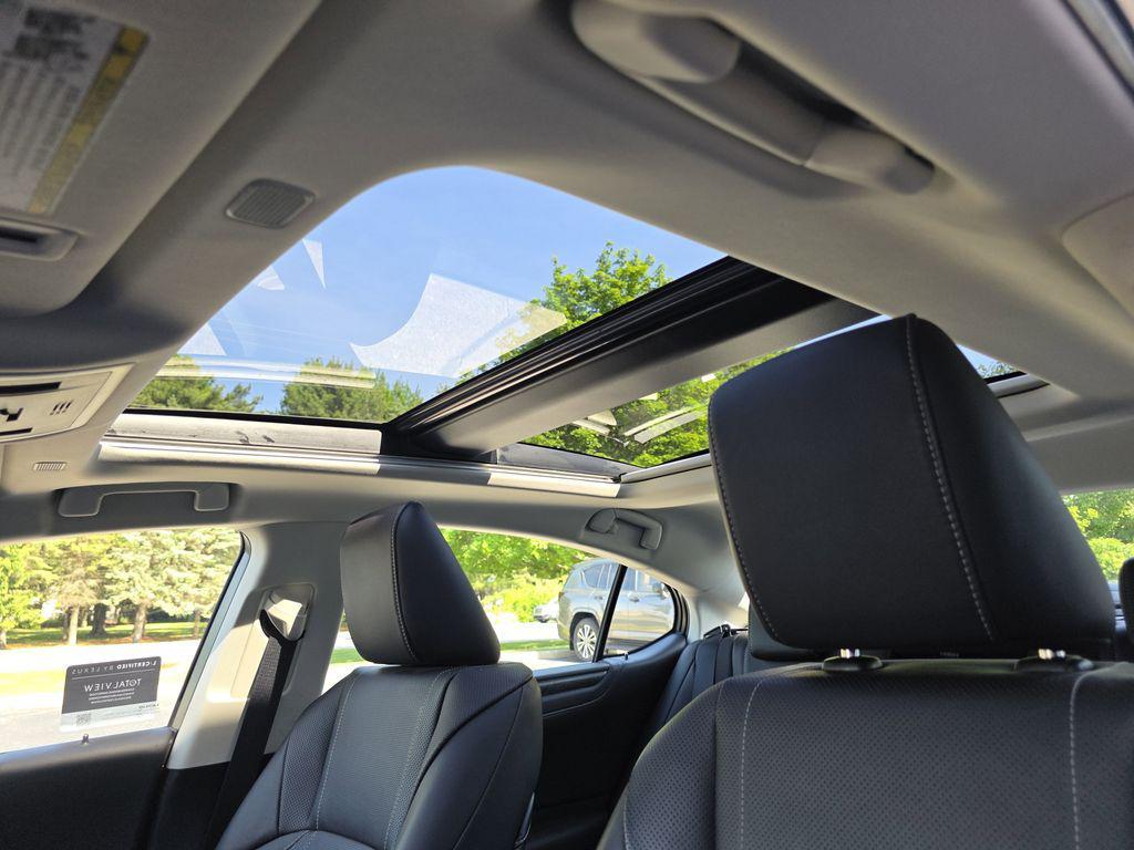 used 2023 Lexus ES 350 car, priced at $42,500