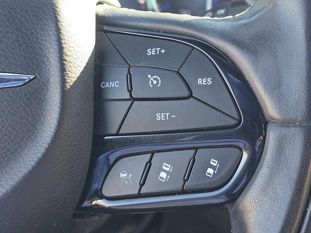 used 2022 Chrysler Pacifica car, priced at $21,600