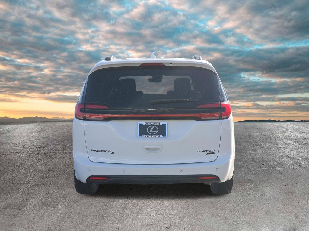 used 2022 Chrysler Pacifica car, priced at $21,600