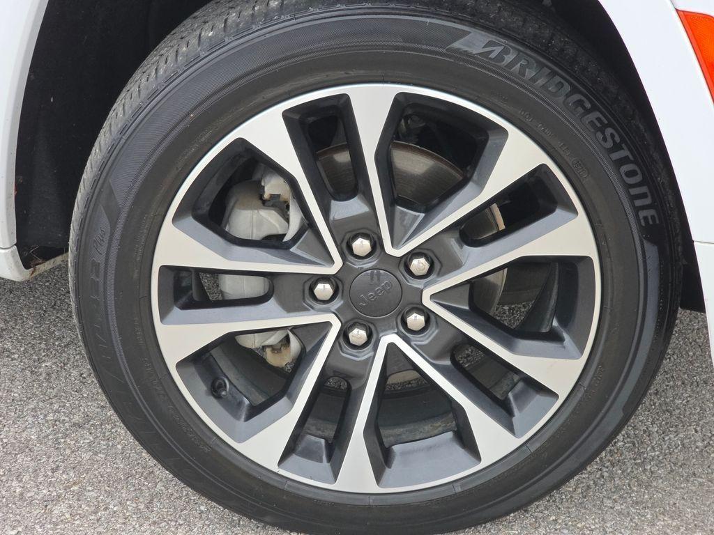 used 2022 Jeep Grand Cherokee car, priced at $29,500