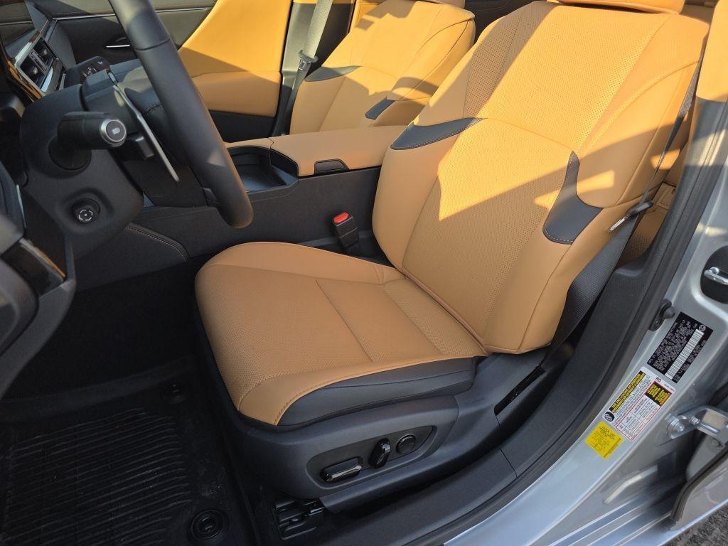 new 2025 Lexus ES 350 car, priced at $49,615