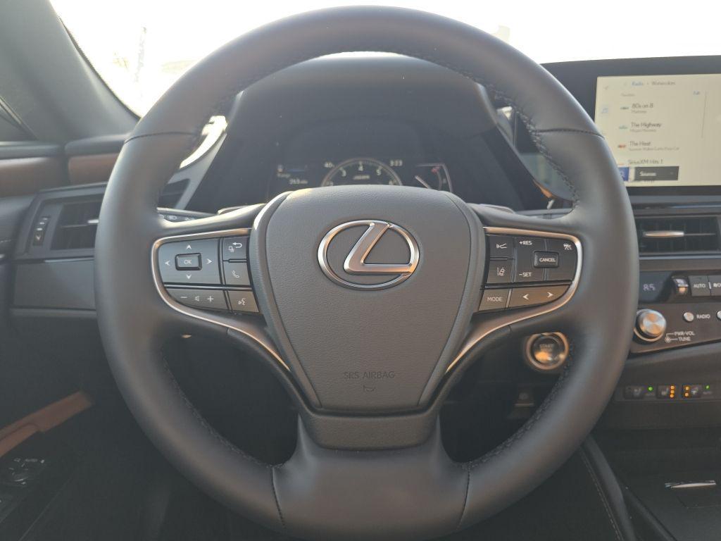 new 2025 Lexus ES 350 car, priced at $49,615