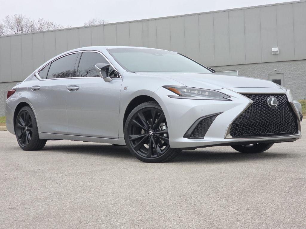 used 2025 Lexus ES 300h car, priced at $43,000