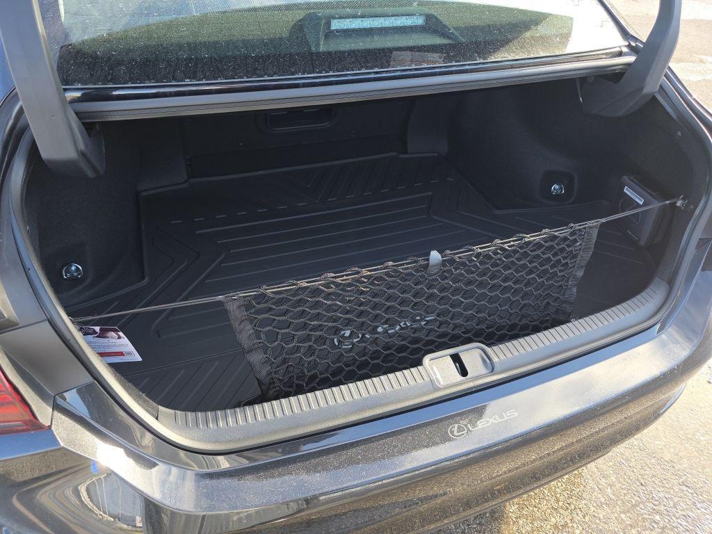 new 2025 Lexus ES 350 car, priced at $56,440