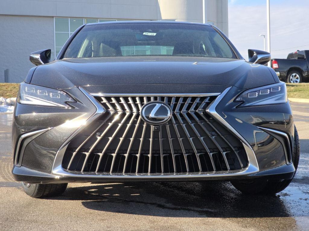 new 2025 Lexus ES 350 car, priced at $56,440