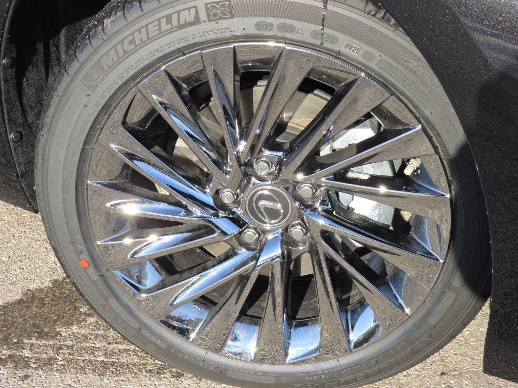 new 2025 Lexus ES 350 car, priced at $56,440