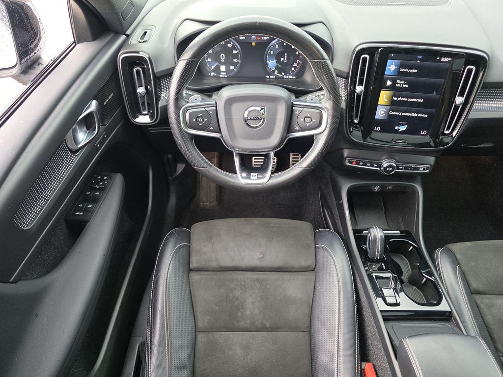 used 2020 Volvo XC40 car, priced at $18,398