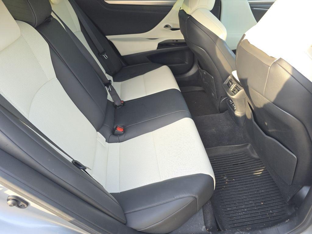 used 2025 Lexus ES 350 car, priced at $43,500