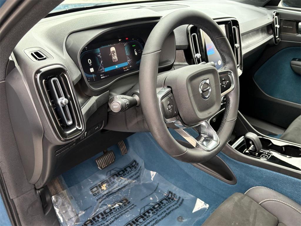 used 2022 Volvo C40 Recharge Pure Electric car, priced at $19,368