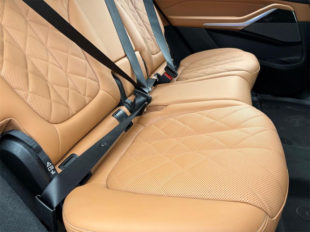 used 2026 BMW X7 car, priced at $71,965