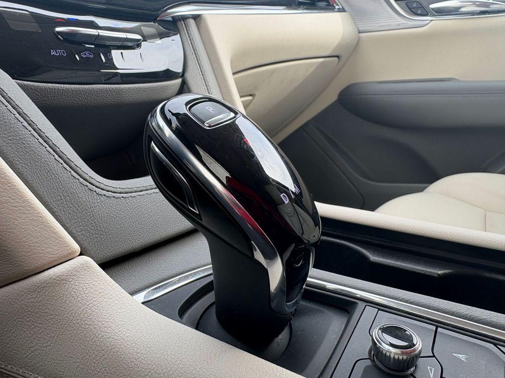 used 2023 Cadillac XT6 car, priced at $37,000