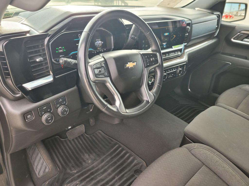 used 2024 Chevrolet Silverado 1500 car, priced at $35,989