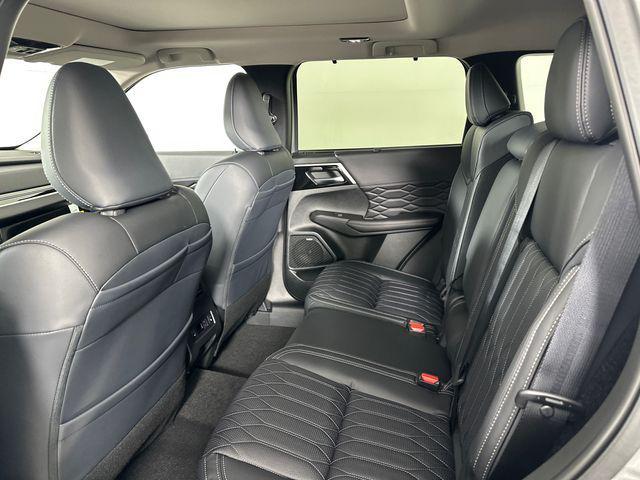 new 2026 Mitsubishi Outlander car, priced at $40,420