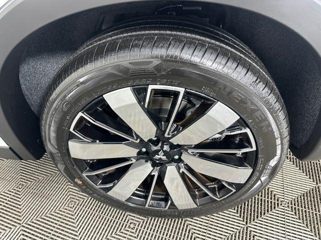 new 2026 Mitsubishi Outlander car, priced at $39,974