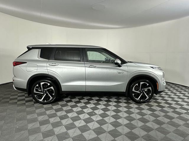 new 2025 Mitsubishi Outlander PHEV car, priced at $38,195