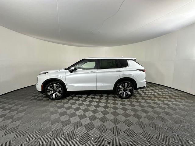 new 2026 Mitsubishi Outlander car, priced at $37,013