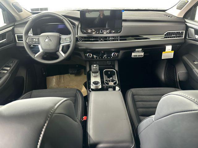 new 2026 Mitsubishi Outlander car, priced at $38,705