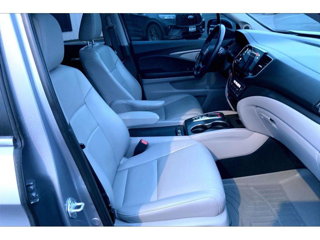 used 2021 Honda Pilot car, priced at $26,995