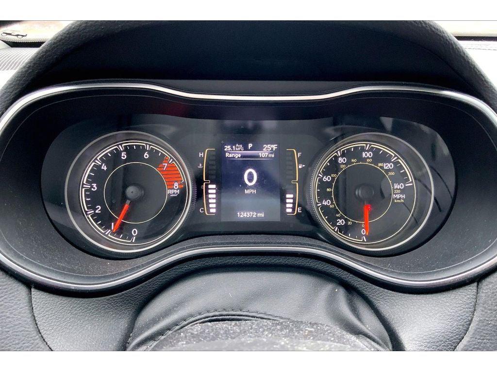 used 2020 Jeep Cherokee car, priced at $15,995