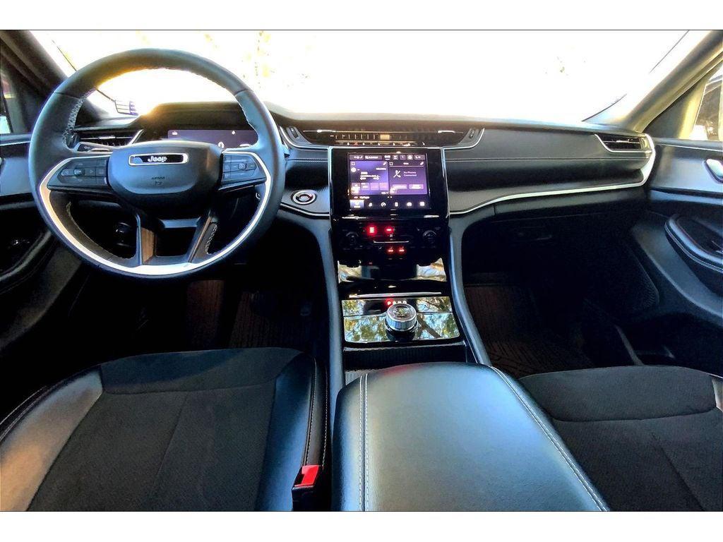 used 2024 Jeep Grand Cherokee car, priced at $34,995