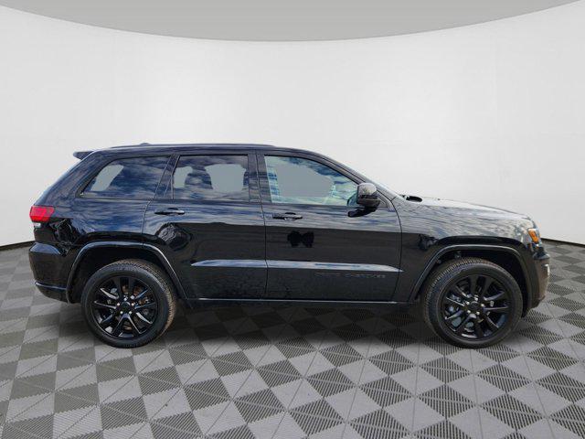 used 2017 Jeep Grand Cherokee car, priced at $13,994