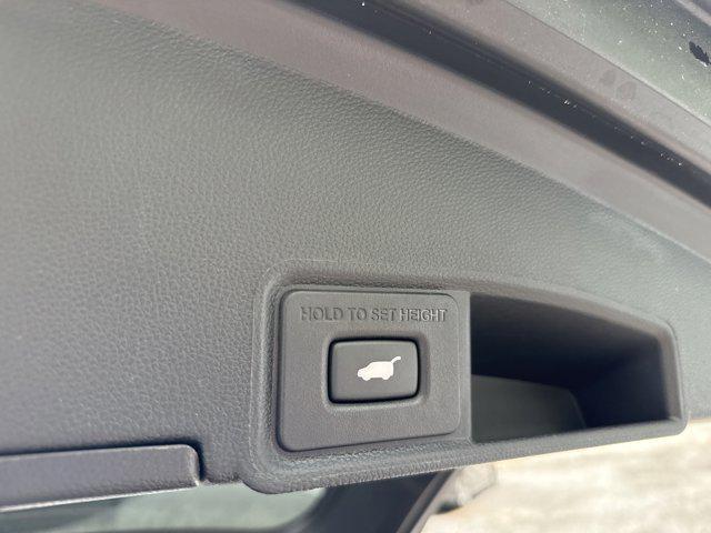 used 2021 Acura RDX car, priced at $29,776