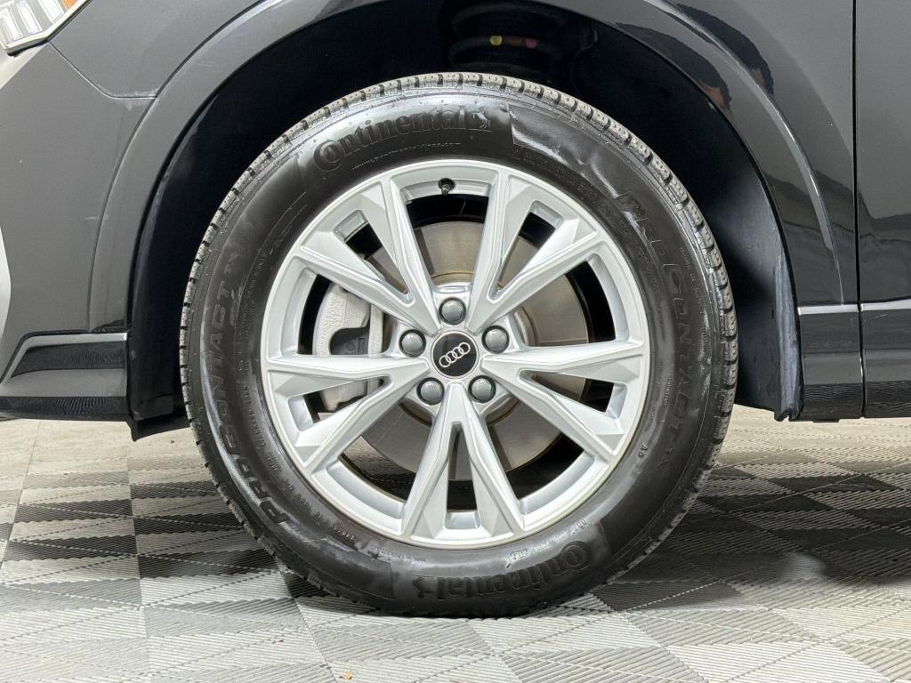 used 2024 Audi Q3 car, priced at $32,499