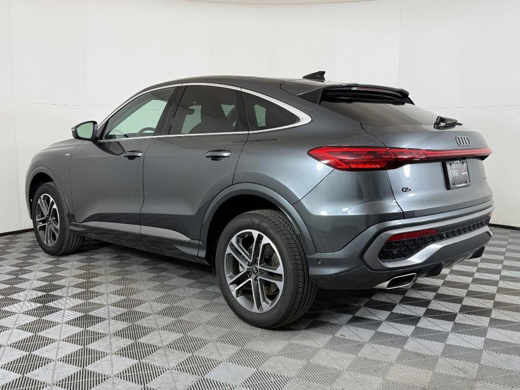 new 2025 Audi Q5 car, priced at $55,793