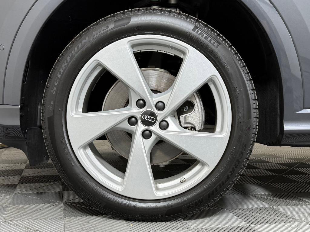 new 2025 Audi Q5 car, priced at $56,133