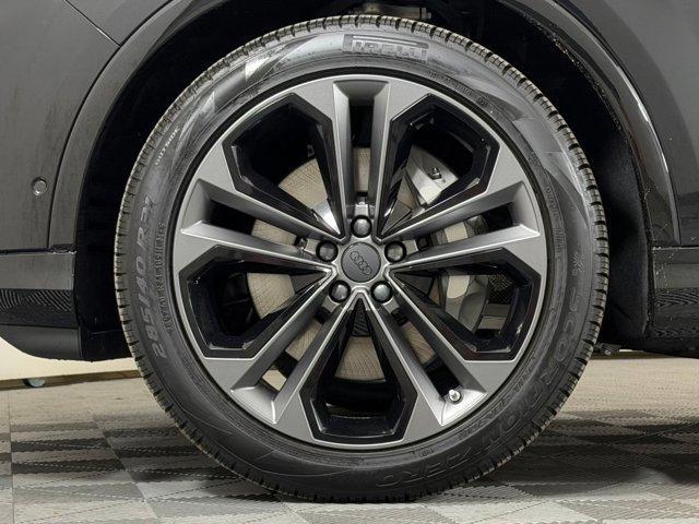 new 2026 Audi Q7 car, priced at $89,395