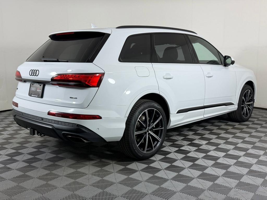 new 2026 Audi Q7 car, priced at $67,761