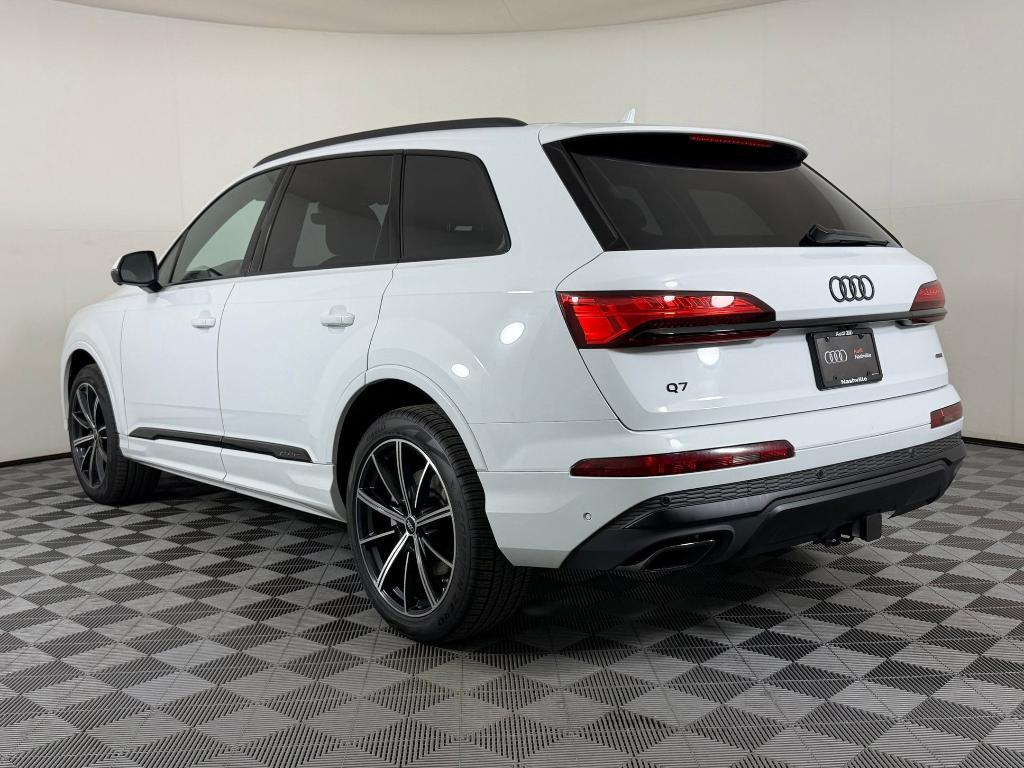 new 2026 Audi Q7 car, priced at $67,761